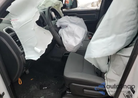 2022 Ram 1500 Big Horn/Lone Star из США, поврежденный, VIN 1C6RRFFG2NN349716